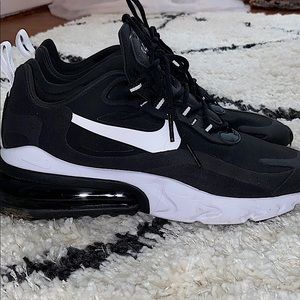 Nike Air 270 Reacts